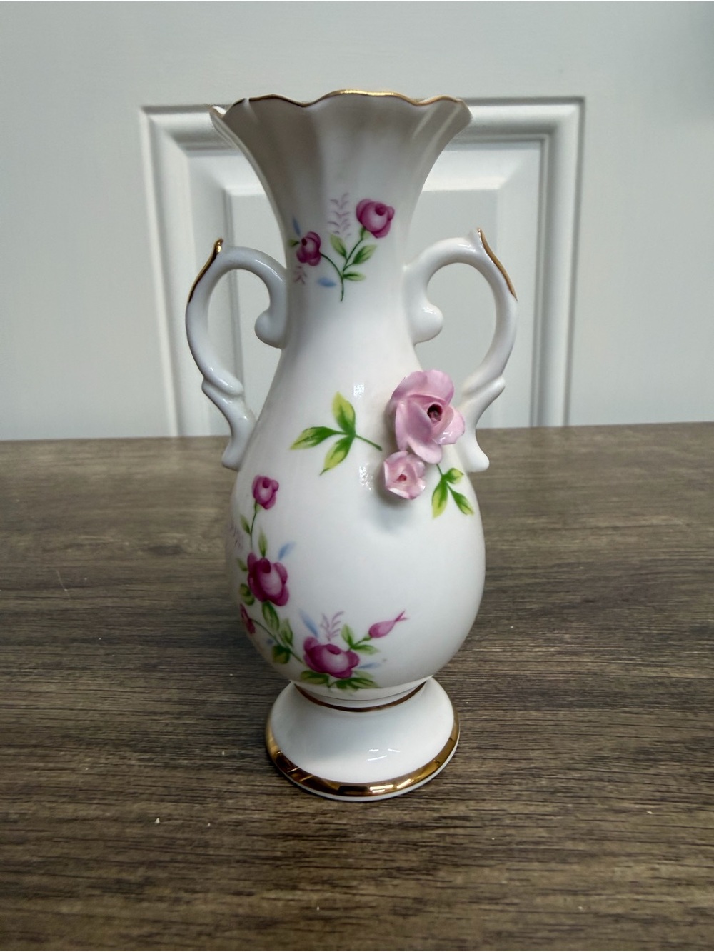 Towle Fine Bine China Pink Rose Double-Handled Vase with Gold Trim
